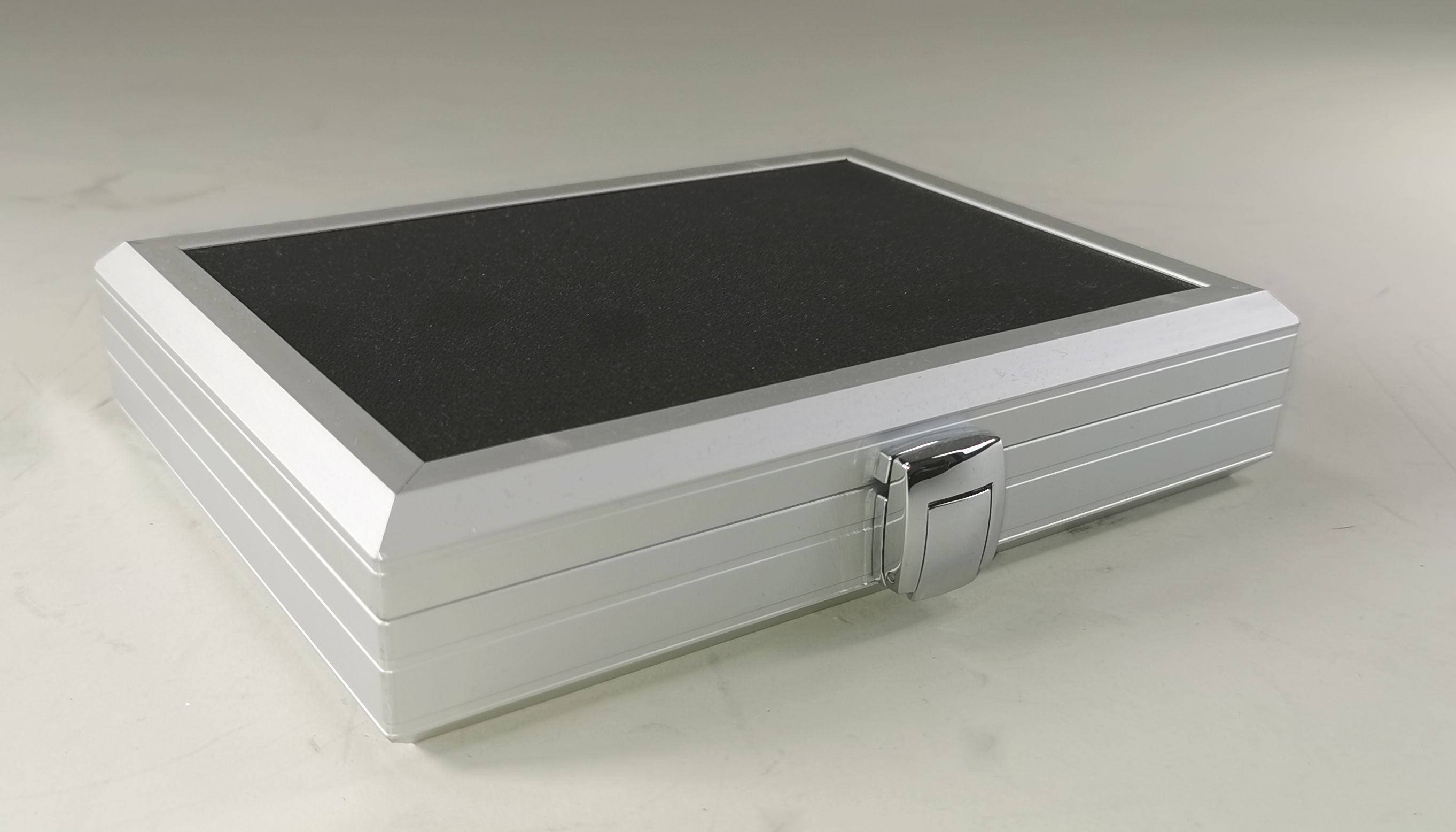 SOLID-LITE ETUI Aluminium-Case