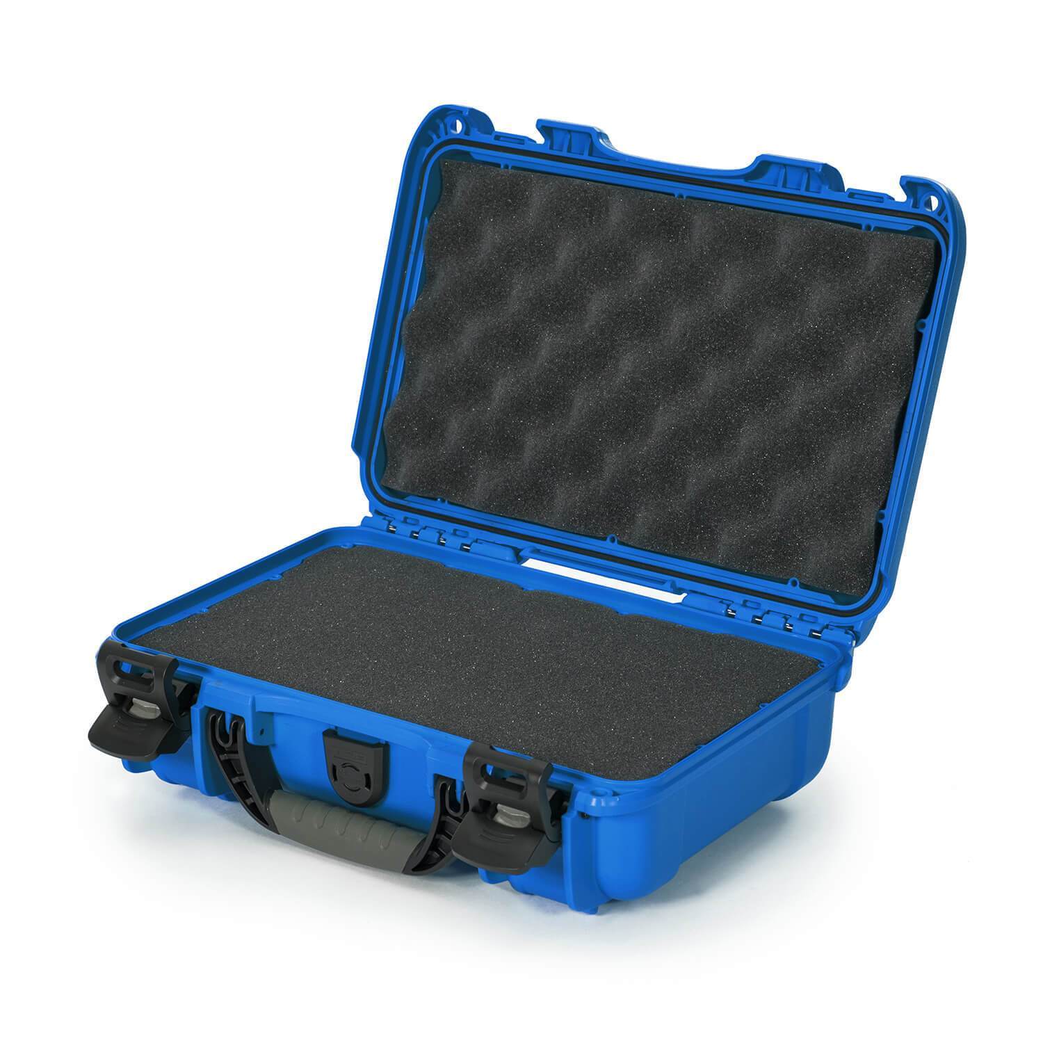 nanuk-909-blue-cubed-foam_8985ad7a-515a-4295-b8c1-645994d4070b_1800x1800