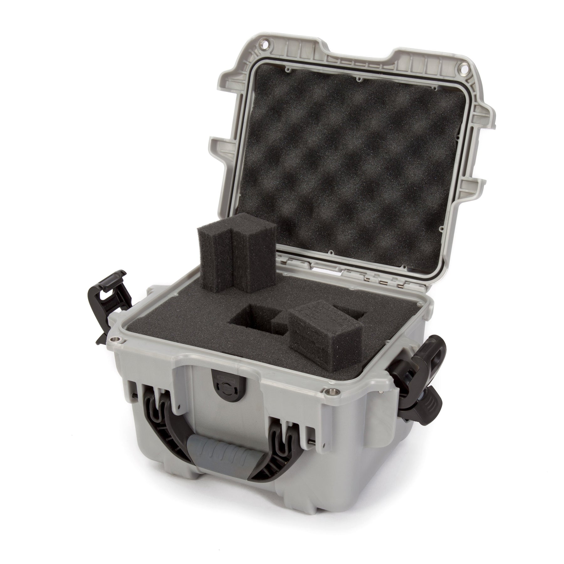 Nanuk-908-Silver-Cubed-Foam_1800x1800